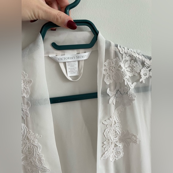 Victoria Secret Lace Embroidered Chemise - Picture 7 of 8